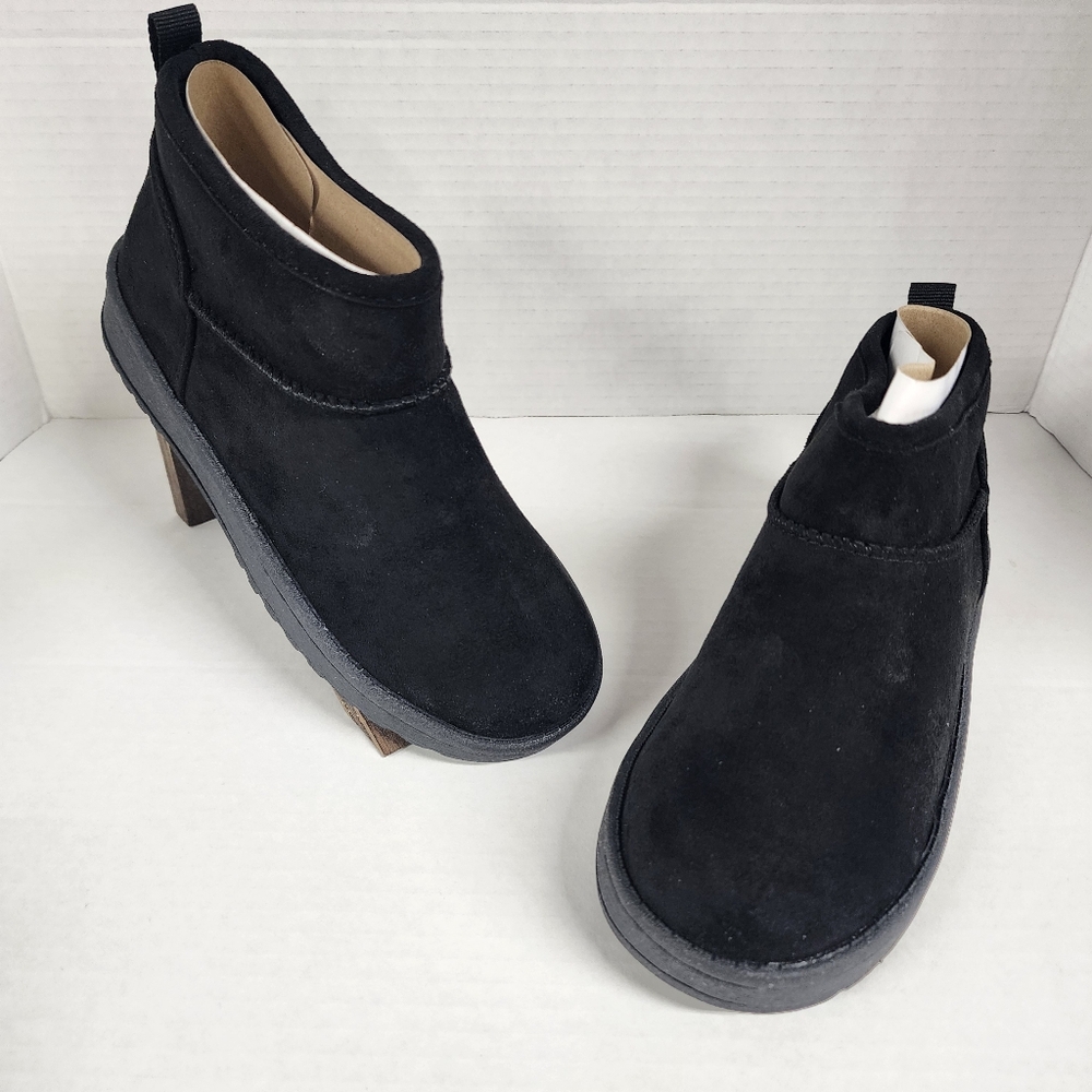 Sonoma Black Ankle Boots with Elastic Panels